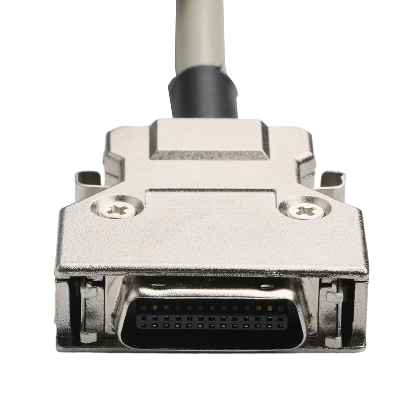 Hd D-Sub naar Mdr Plug Connector Kabel 14p*28 Awg Od 7.0mm Beige PVC Jack
