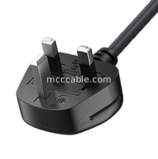 C13 To Uk Plug Power Cord Bs1363 18awg 250v Lengte Geschikt voor de meeste computers, printers en andere apparaten