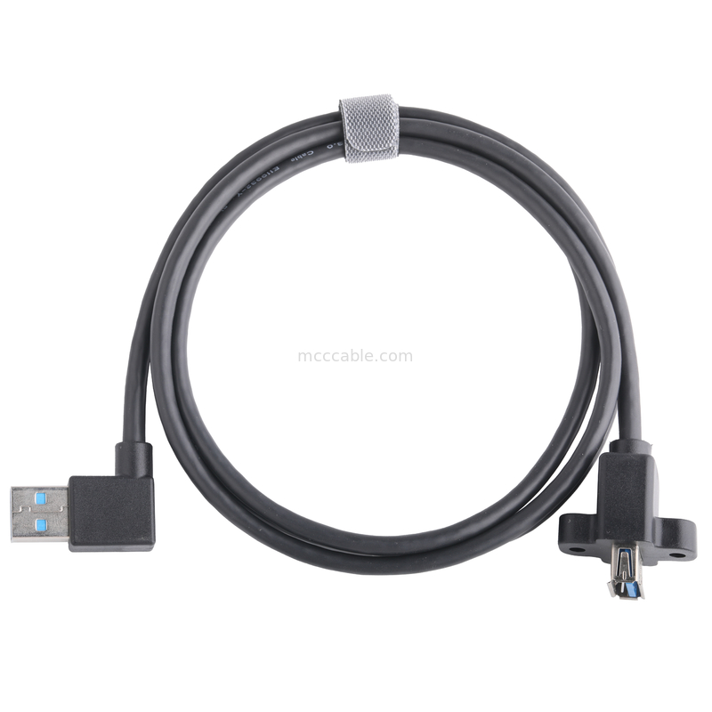 Zwarte USB3 0 Kabel Am 90 graden zijbuig tot Af Halfpack Schroeftype Gevormd Buitengebouwen