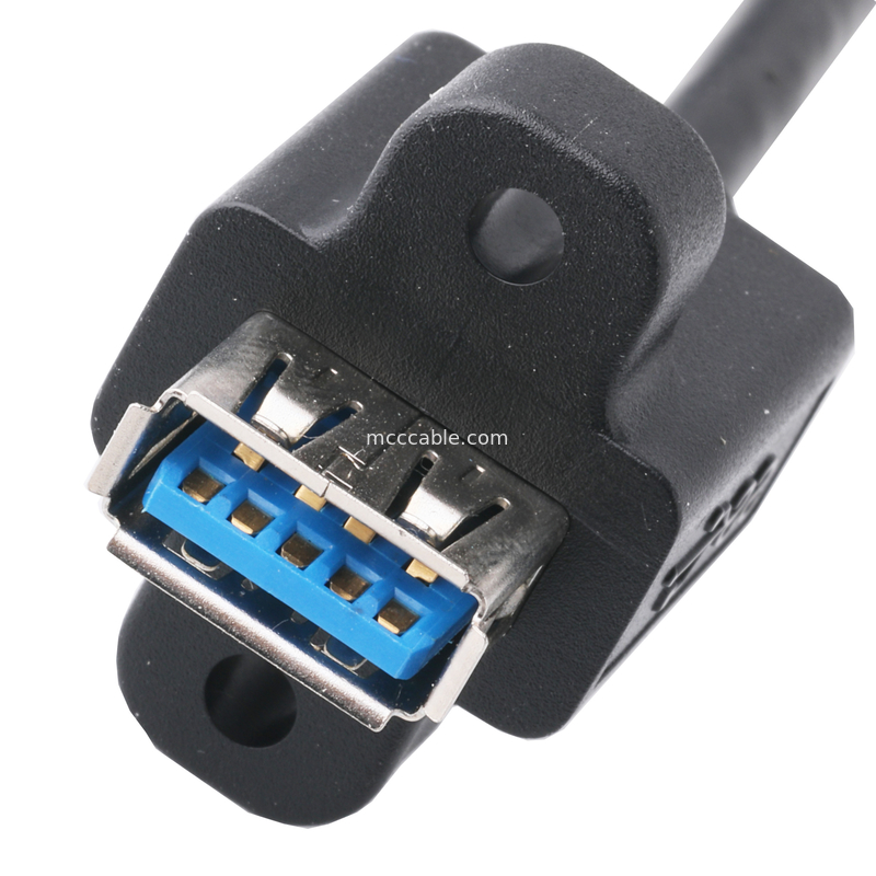 Zwarte USB3 0 Kabel Am 90 graden zijbuig tot Af Halfpack Schroeftype Gevormd Buitengebouwen