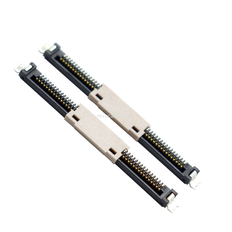 20846-040T-01 Volledig afgeschermd met mechanisch slot Geschikt voor dataoverdracht met een hoge snelheid (20 Gbps/baan)